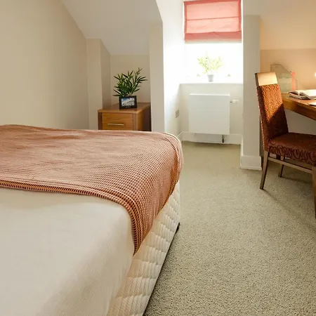 Dcu Hallows Apartment