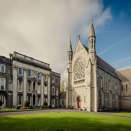 Apartment Dcu Hallows *