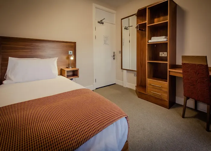 Dcu Hallows Апартаменты